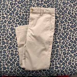 EUC. Vineyard Vines khaki breaker pant Sz 7 boys